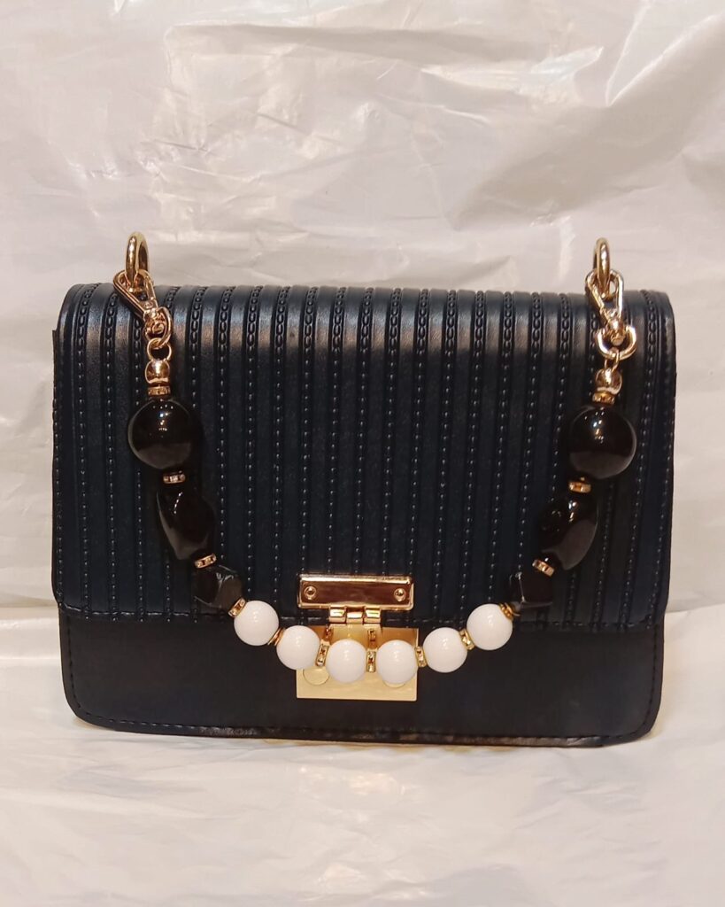 Stylish Handbag for Casual & Special Occasions