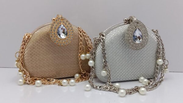Gold Pearl Purse with Diamond Clasp - Image 3