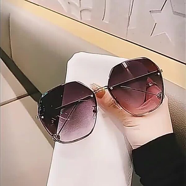 Fashionable Frameless Gradient Color Fashion Glasses - Image 8