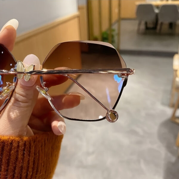 Fashionable Frameless Gradient Color Fashion Glasses - Image 6