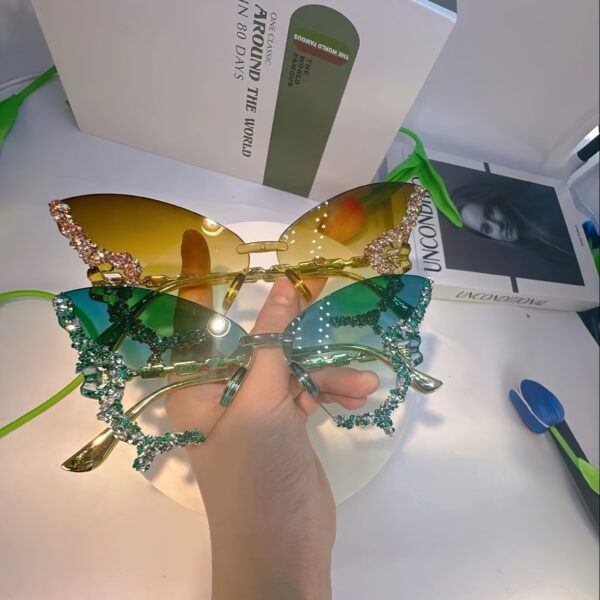 American Fashion Butterfly Shape Diamond Large Frame Retro Trend High-End Prom Catwalk Glasses - Image 14