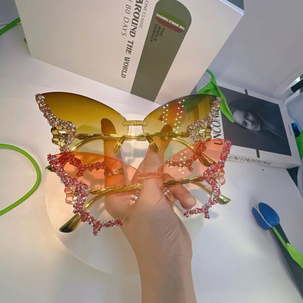 American Fashion Butterfly Shape Diamond Large Frame Retro Trend High-End Prom Catwalk Glasses - Image 13