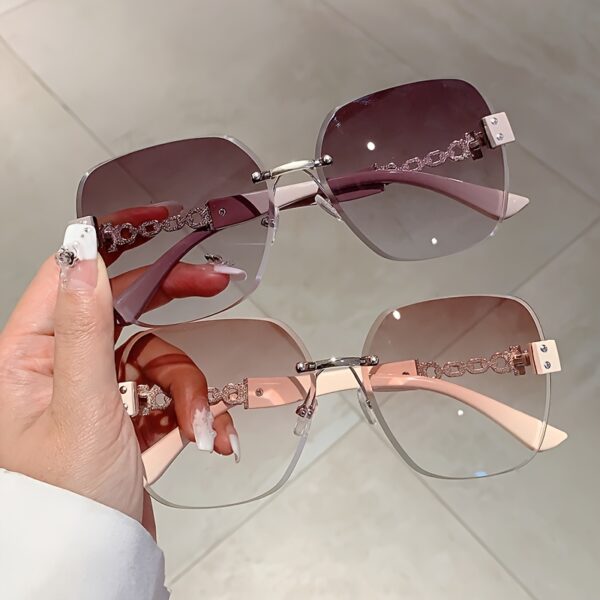 Fashionable vintage Women's glasses with large frames, borderless high-end fashion glasses - Image 2