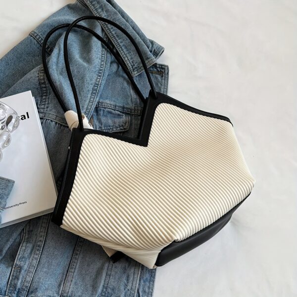 Women's Fashion Tote Bag - Image 4
