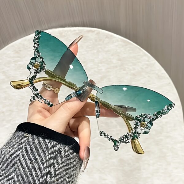 American Fashion Butterfly Shape Diamond Large Frame Retro Trend High-End Prom Catwalk Glasses - Image 4