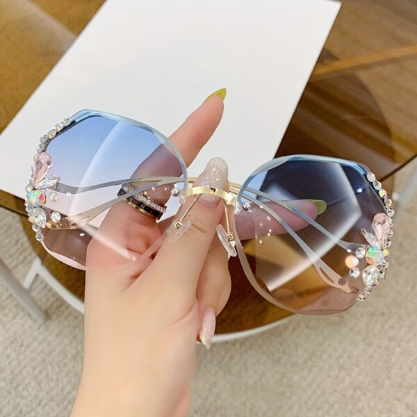 Buy 1 Get 1 Free, 2pcs Rhinestone Glasses, Women's Frameless Gradient Lens, Unique Bent Leg Design - Image 10