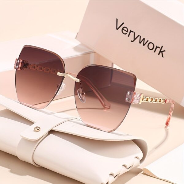 Verywork Women's Retro Square Frame Fashion Glasses