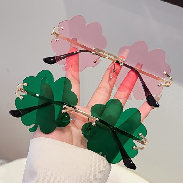 Women's Oversized Four-Leaf Clover Fashion Glasses - Image 11