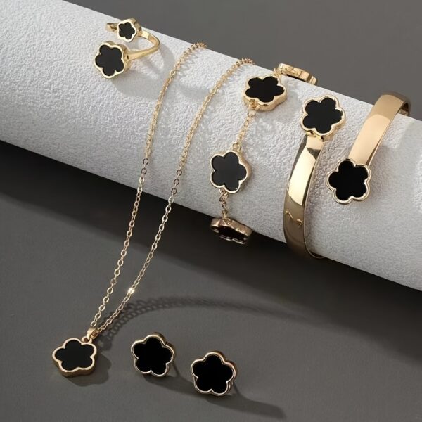 Lucky Clover Bracelet, Necklace, Earrings, Bracelet, Ring Five-piece Set