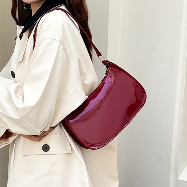 Lightweight Zipper Closure Shoulder Bag - Image 9