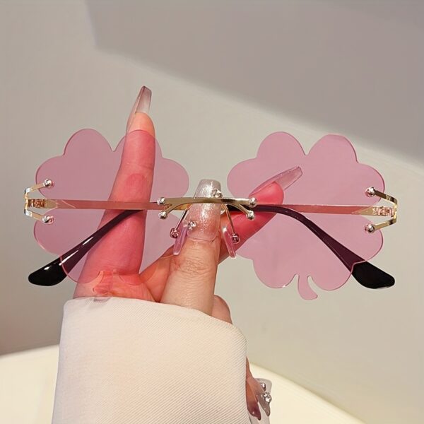 Women's Oversized Four-Leaf Clover Fashion Glasses - Image 5