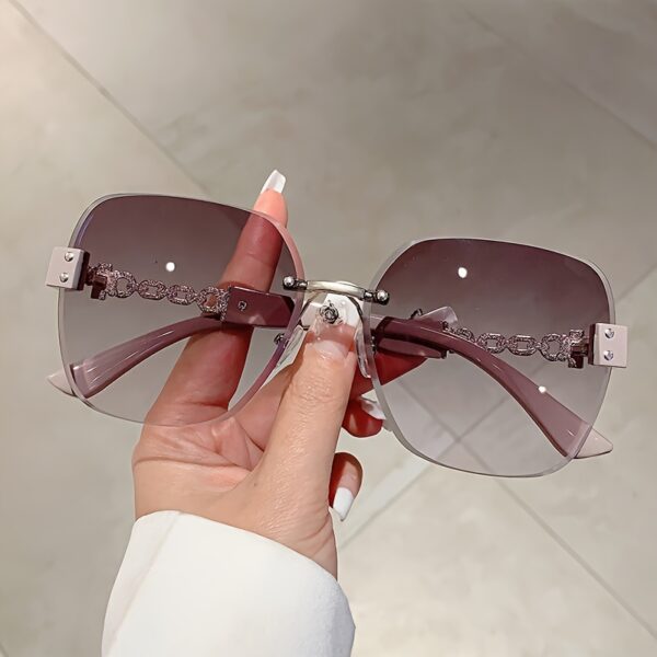 Fashionable vintage Women's glasses with large frames, borderless high-end fashion glasses - Image 6