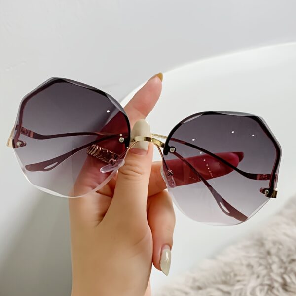 Women's Frameless Square Fashion Glasses with Gradient Lenses & Metal Frame - Image 7