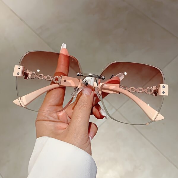 Fashionable vintage Women's glasses with large frames, borderless high-end fashion glasses - Image 7