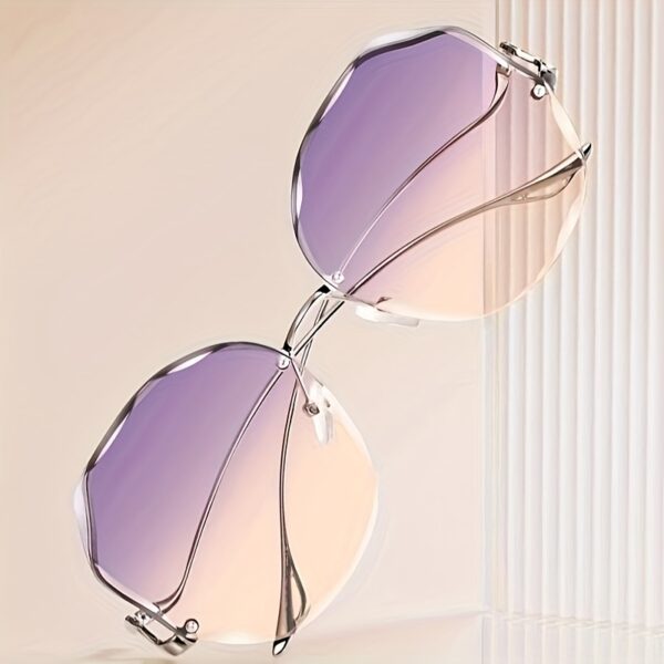 Women's Frameless Square Fashion Glasses with Gradient Lenses & Metal Frame - Image 4