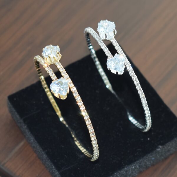 1 pc Elegant Silver-Tone Open-End Heart-Shaped Zirconia Bracelet - Image 3