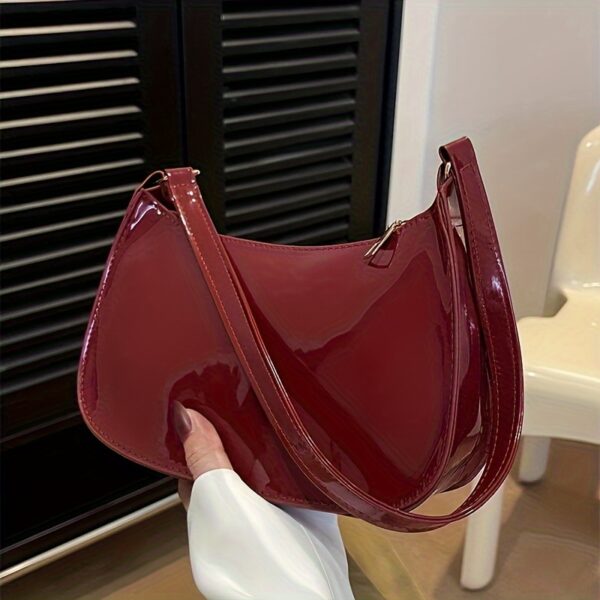 Lightweight Zipper Closure Shoulder Bag