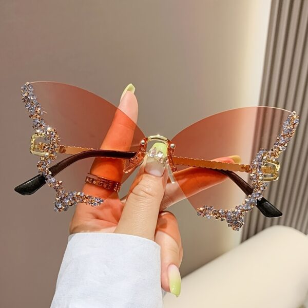 New Glasses Women's Butterfly Decorated Eyeglasses - Image 4