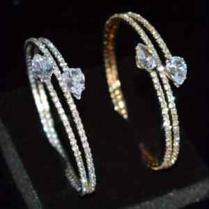 A Double-layer Water-drilled Water Drop Zirconia Open Bangle Suitable For Ladies To Wear