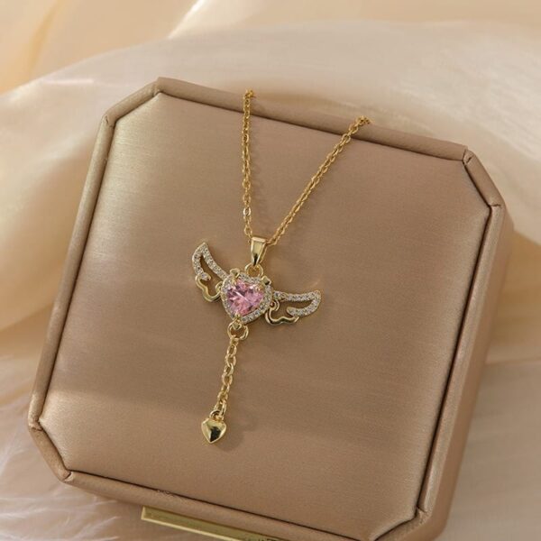 Gold Lovebird Pendant With Link Chain