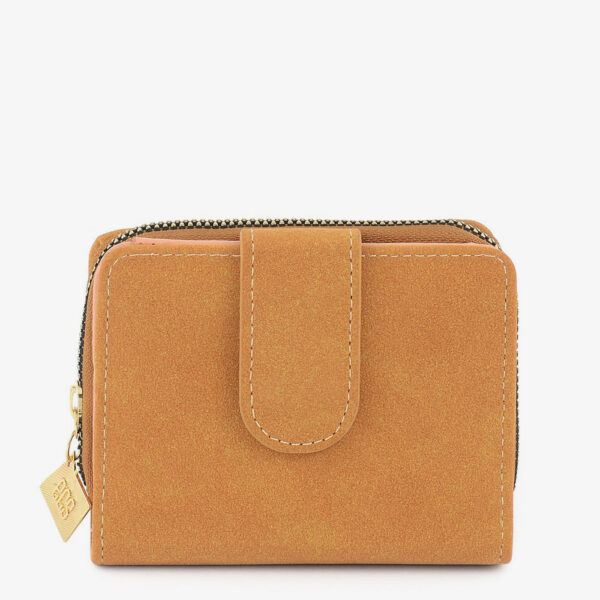 ChicBasics Wallet